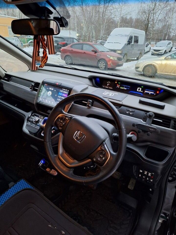 Honda Freed: фото владельца