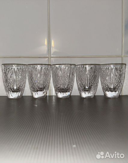 Хрустальные рюмки