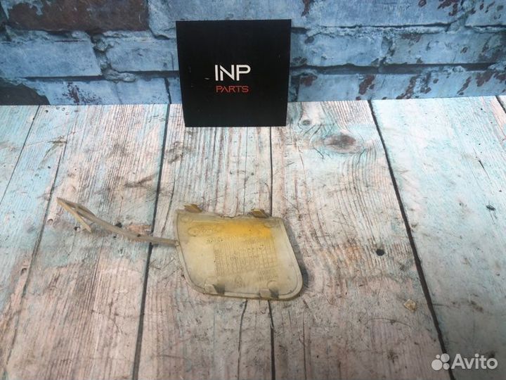 Заглушка крюка бампера передняя Ford S-Max