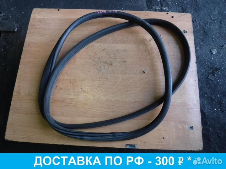 Уплотнитель проёма Audi A4 B7