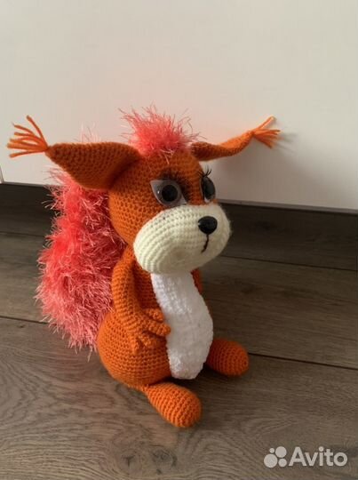 Новая вязаная игрушка Белка