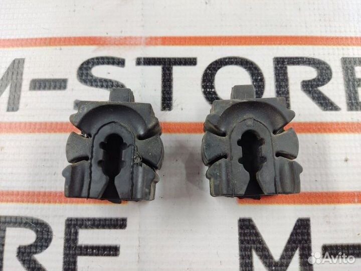 Крепление радиатора Bmw X5 E70 N52B30 2009