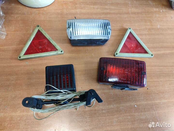 Катафоты СССР, стоп-сигнал на автомобиль прицеп