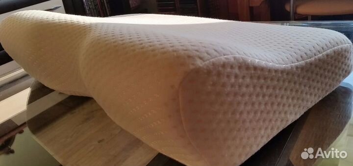 Лечебная ортопедическая подушка со встроенными маг