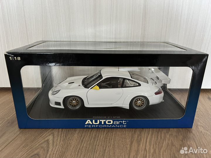 1/18 Autoart 77822 Porsche 911 GT3R (White)