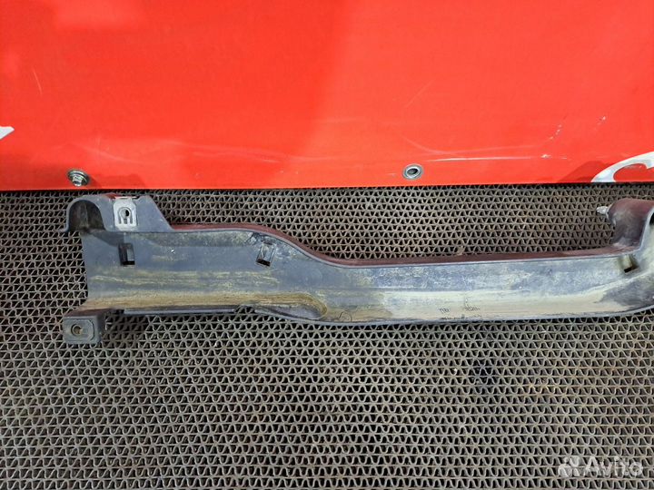 Кожух проводки шасси левый Daf XF106