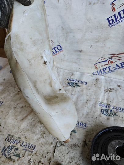 Бачок омывателя стекла лобового Renault Fluence I