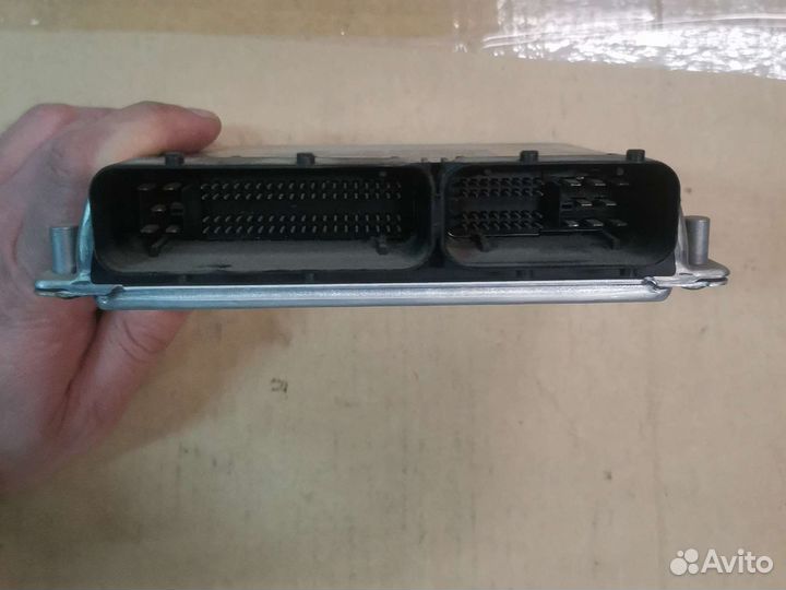 Блок управления двигателем Volkswagen Passat