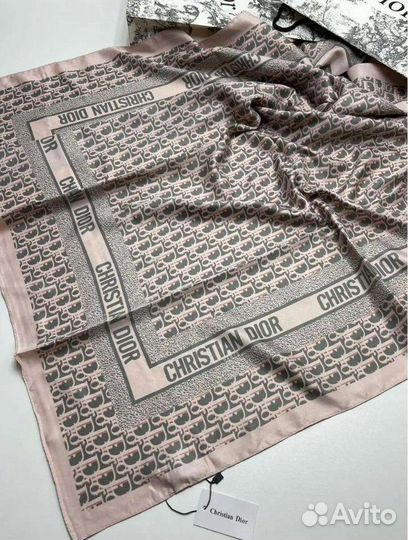 Шелковый платок Christian Dior