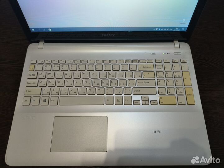 Sony vaio SVF152A29V