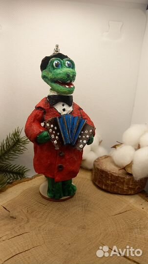 Ёлочная ватная игрушка