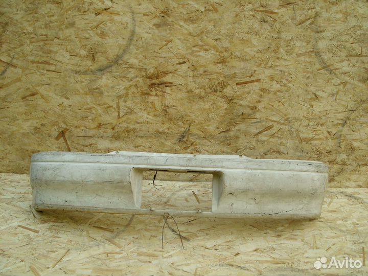 Бампер задний Toyota Starlet P80P81P82P85 Белыйцар