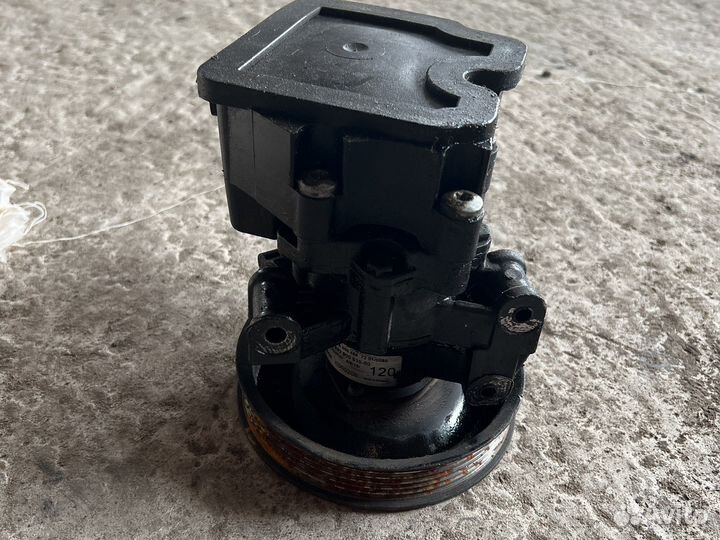 Насос гур Mercedes Vito W639 OM 646