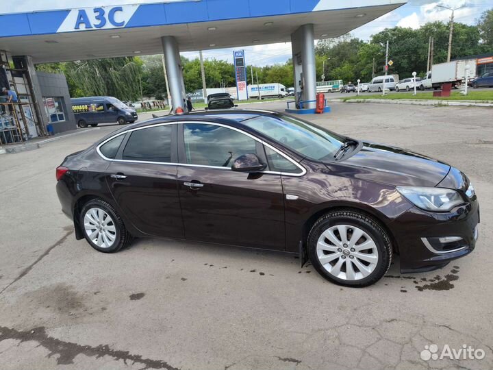 Opel Astra 1.4 AT, 2013, битый, 109 500 км