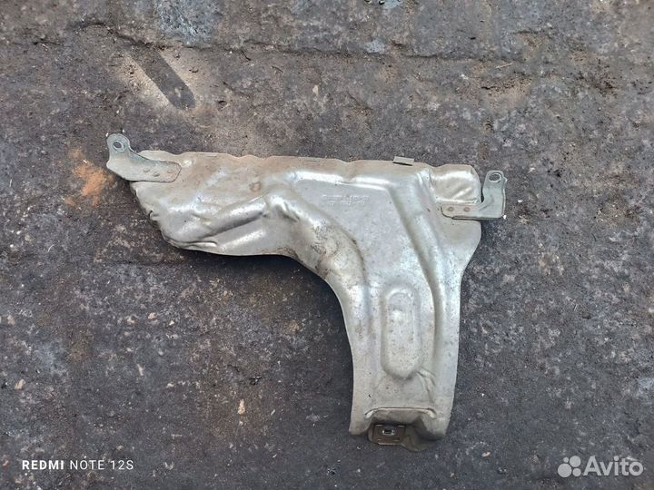 Тепловой экран турбины Mercedes-Benz E 200 M274.92