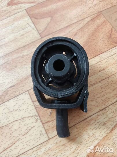 Опора двигателя Митсубиси L-200