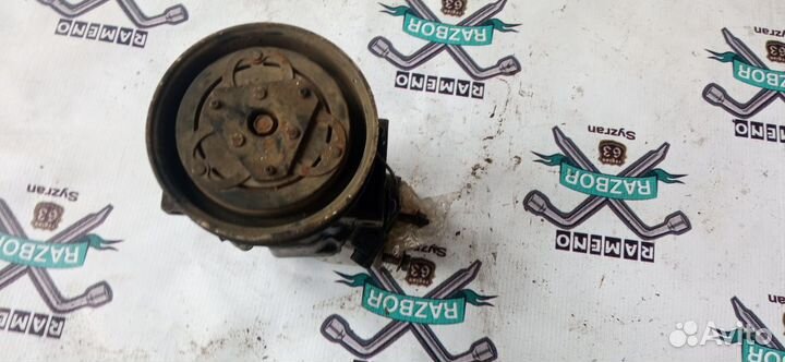 Компрессор кондиционера Nissan Cube 3