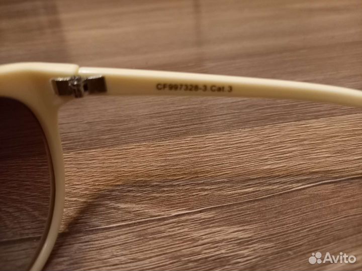 Солнцезащитные очки женские брендовые