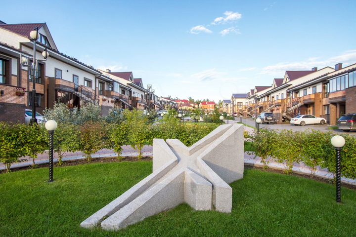 3-к. квартира, 85 м², 1/2 эт.