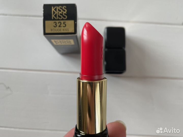 Помады красные