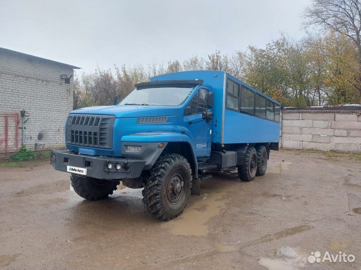 Вахтовый автобус Урал 3255-5013-71, 2017