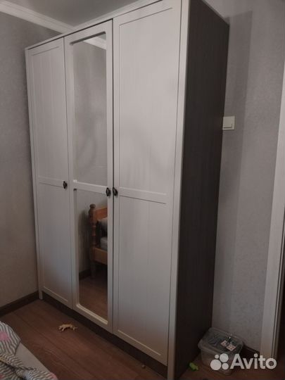 Шкаф распашной новый