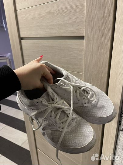 Кроссовки asics