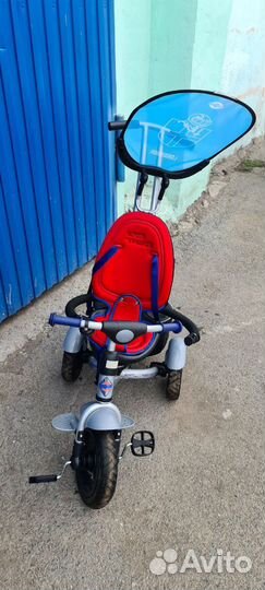 Прогулочный трёхколёсный велосипед-коляска