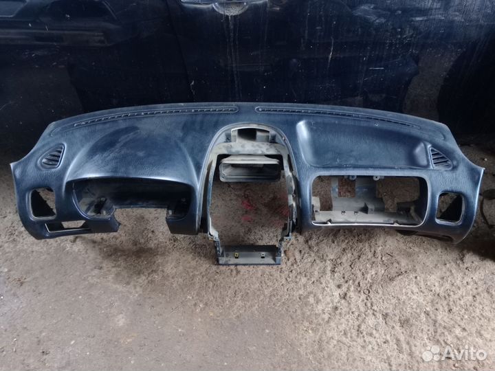 Торпеда Mitsubishi Carisma дорестайлинг
