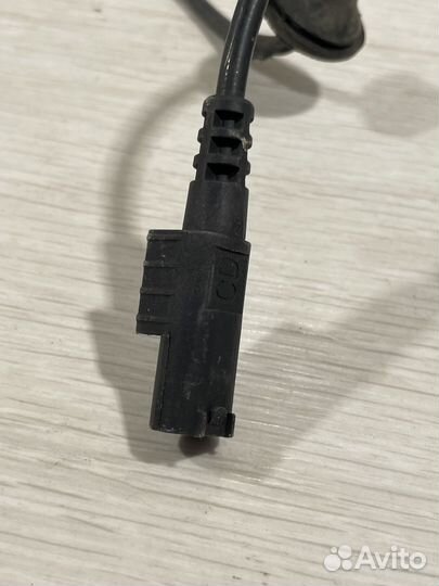 Датчик абс задний левый Geely Emgrand x7