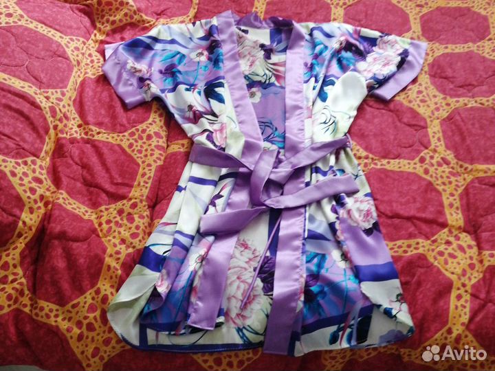 Халатик женский шелковый