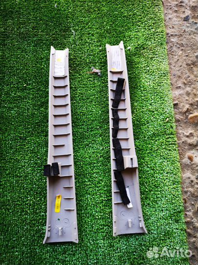 Обшивка передней стойки для VW Touаrеg NF 10-18