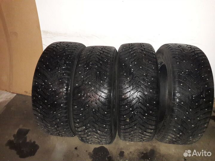 Nokian Tyres Hakkapeliitta 8 SUV 265/60 R18