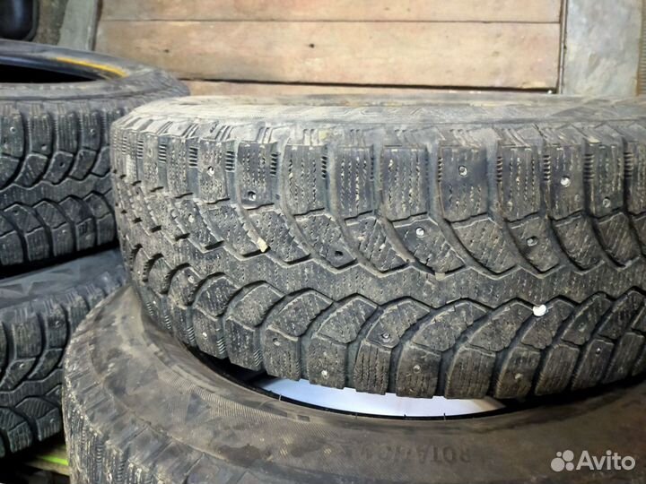 Bridgestone Blizzak Spike-01 185/65 R15