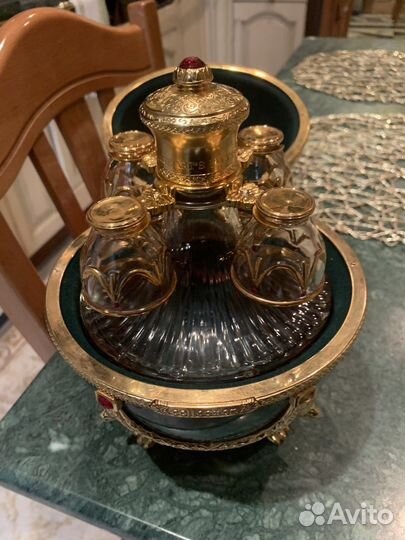 Яйцо феберже.графин, рюмки