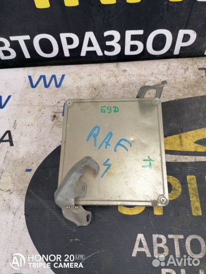 Блок управления двигателем Toyota Rav 4 10