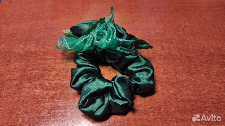 Резинка для волос Розы