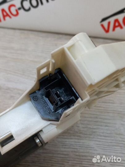 Мотор стеклоподъемника задний правый Audi A6 С7