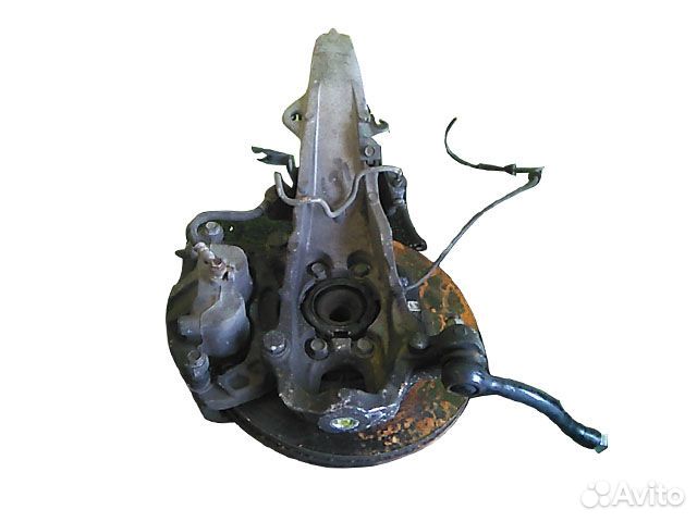 Кулак поворотный правый Nissan Fuga