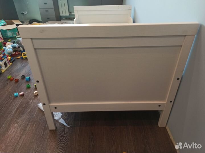 Детская кровать IKEA раздвижная с матрасом сундвик