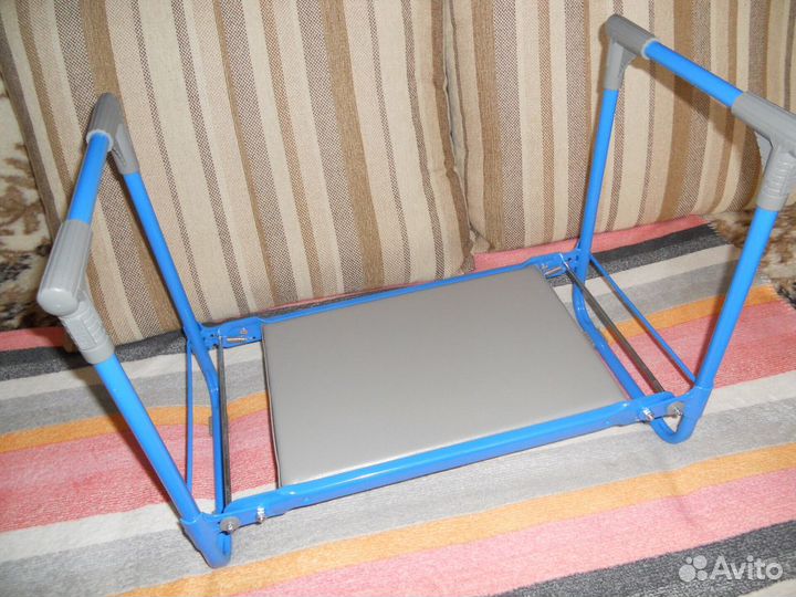 Скамейка садовая с мягким сиденьем