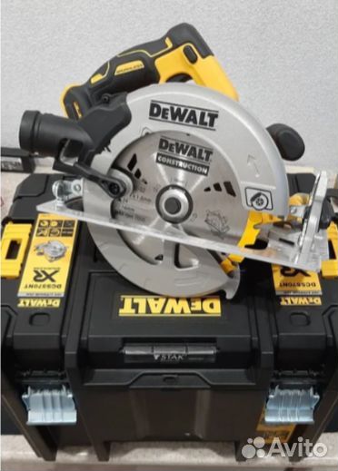 Бесщеточная дисковая пила dewalt DCS570NT