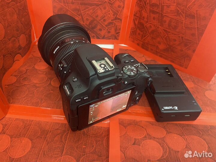 Фотоаппарат canon eos 200D