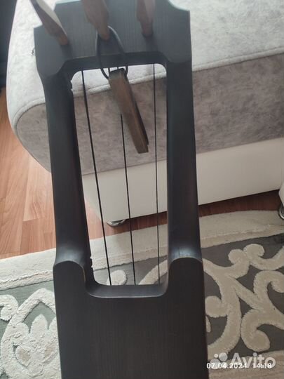 Продам Тальхарпу Бас 3 струны