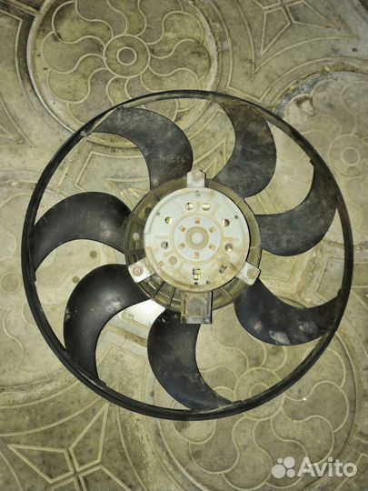 Вентилятор на ларгус