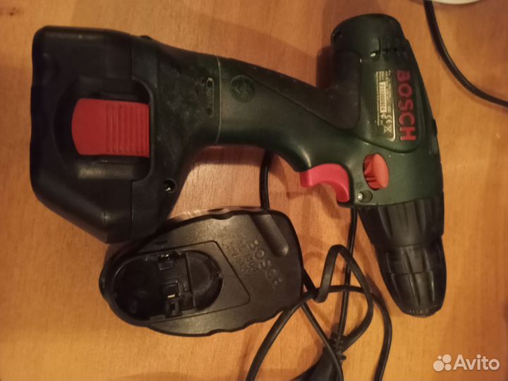 Шуруповерт bosch 12v