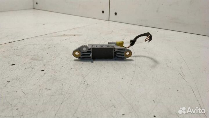 Датчик удара BMW 5 E60 E61