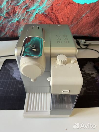 Кофемашина delonghi nespresso