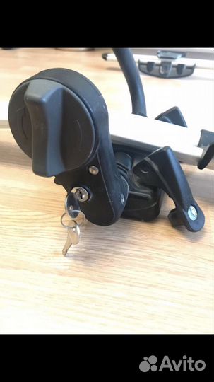 Крепление для велосипеда Thule на крышу