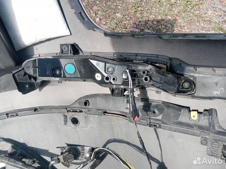 Фонарь в задний бампер на Рейнж Ровер Велар 2019г